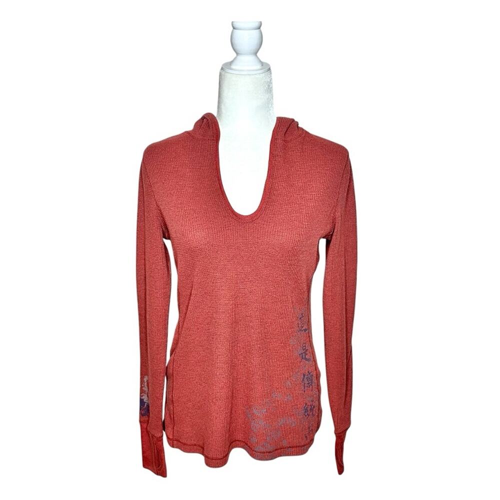 Title Nine Womens Retro Y2K Waffle Thermal Hoodie Size Medium Graphic Print
